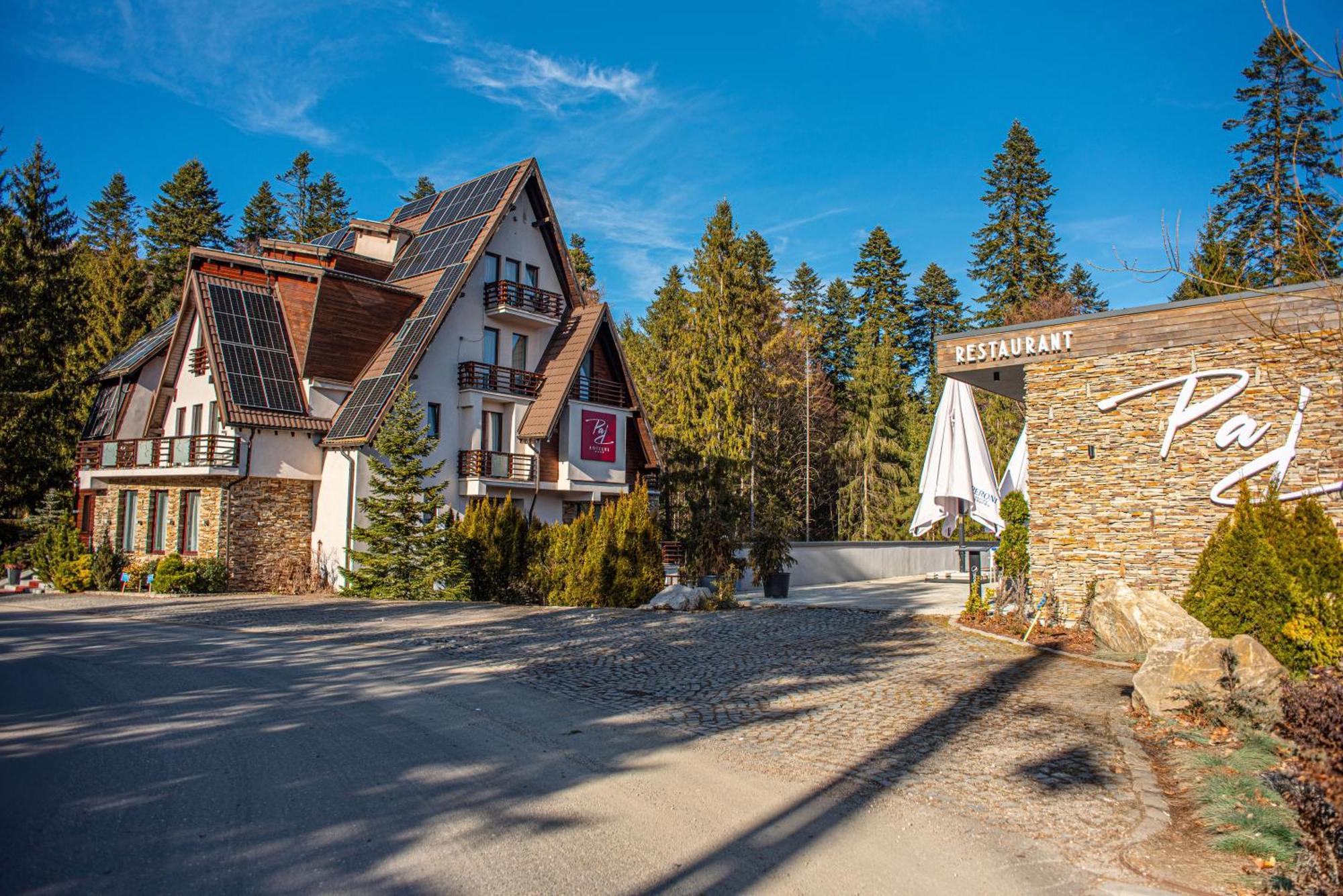 Paj Hotelul Retreat & Spa Sinaia Exteriör bild